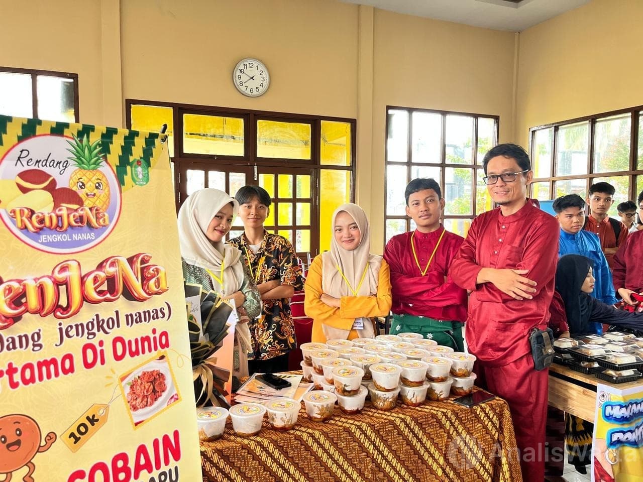 SMKN 4 Pontianak Luncurkan Renjena, Rendang Jengkol Nanas “Pertama di Dunia” Goyang Selera